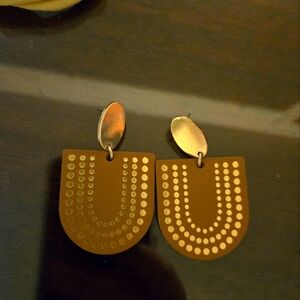 2 pairs of nickel and suede earrings
